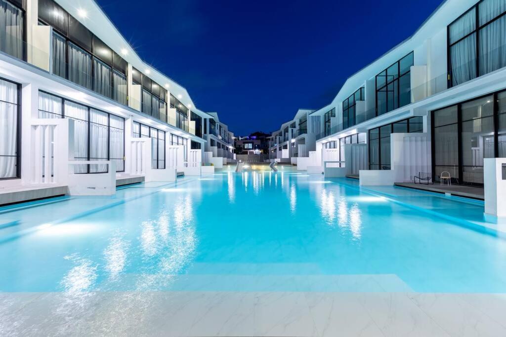 Unique Townhouse Pool Slide Access Villa Ко Самуи Екстериор снимка